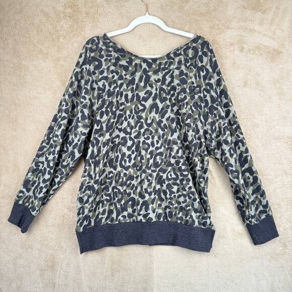 Pink By Victoria's Secret Sweatshirt Womens S Green Camo Off Shoulder Pullover - Picture 2 of 9